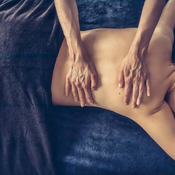 Massage postnatal jeune maman lyon glyca